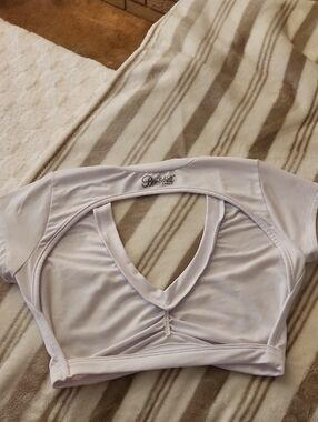 Bombshell Sportswear Open Back Tee M